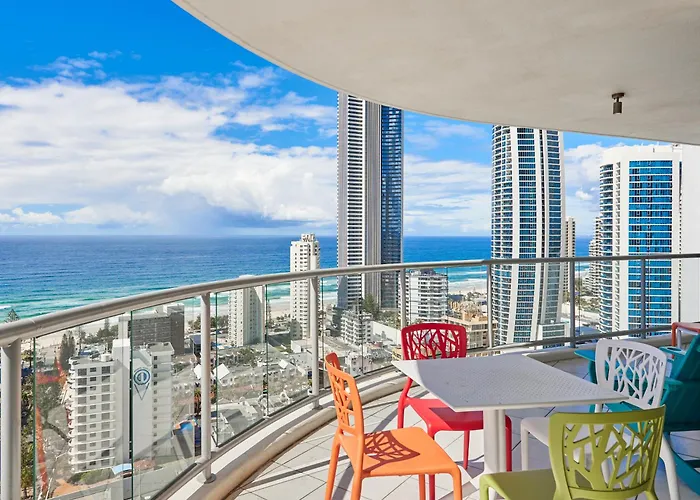 Oceanview 3 Bedroom Apartment In Surfers Paradise - Serain Residences
