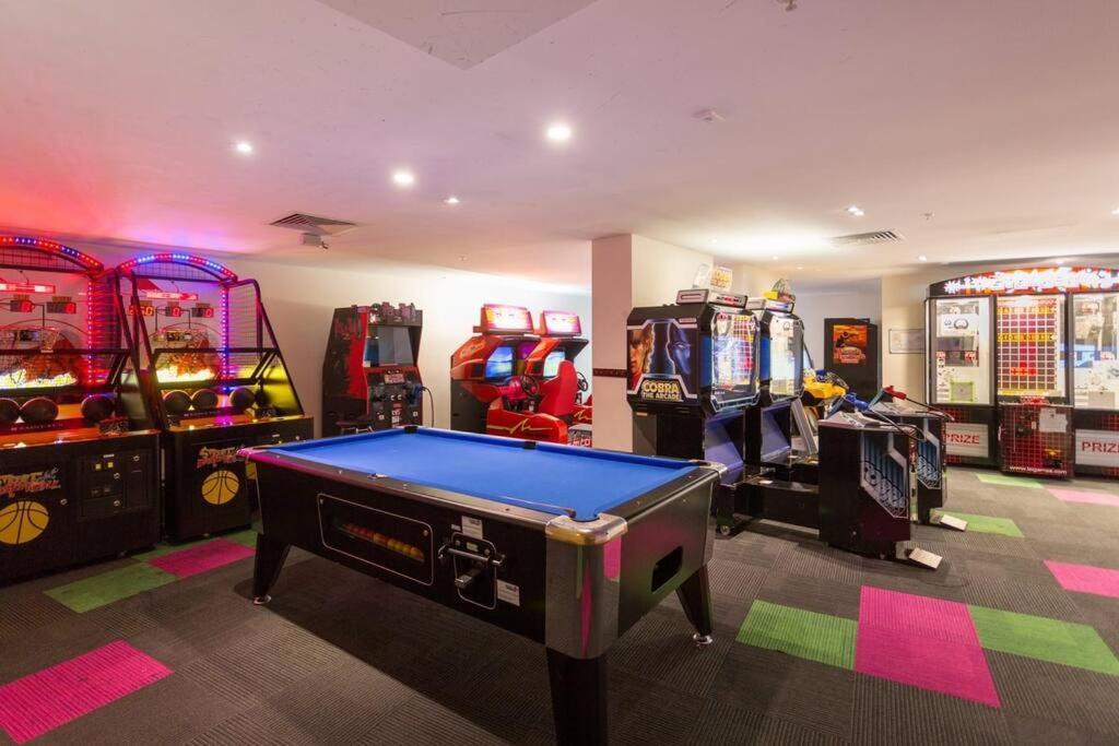 Apartment Oceanview 3 Bedroom In Surfers Paradise - Serain Residences Gold Coast