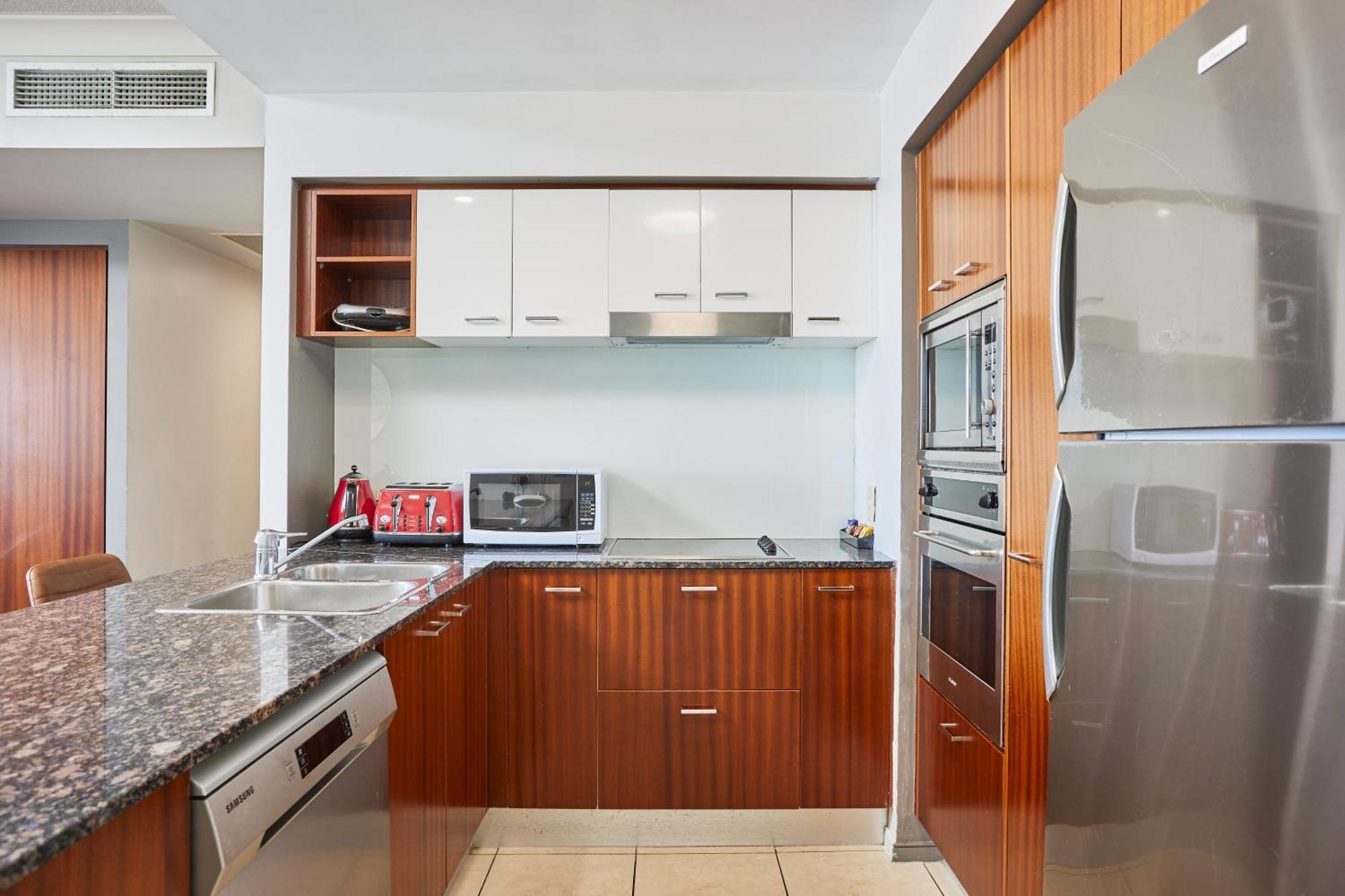 Apartment Oceanview 3 Bedroom In Surfers Paradise - Serain Residences